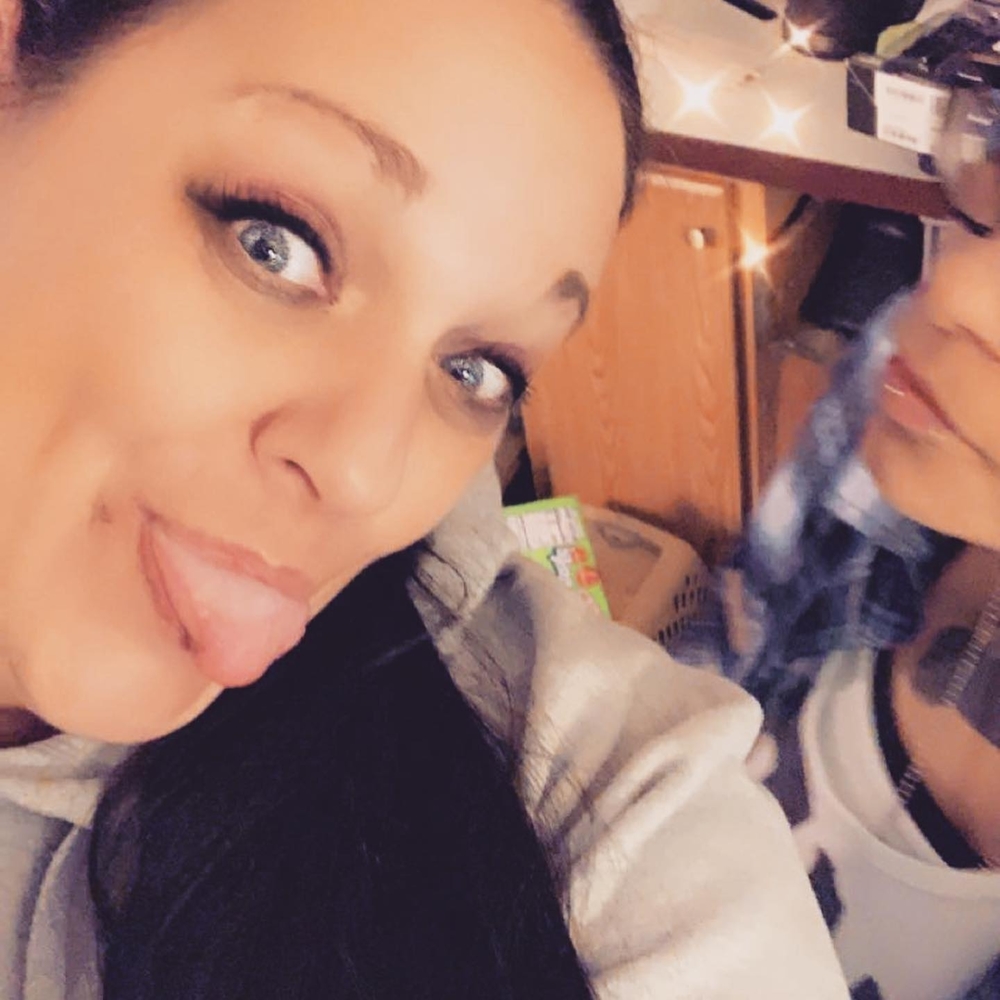 Meet your Posher, Dena